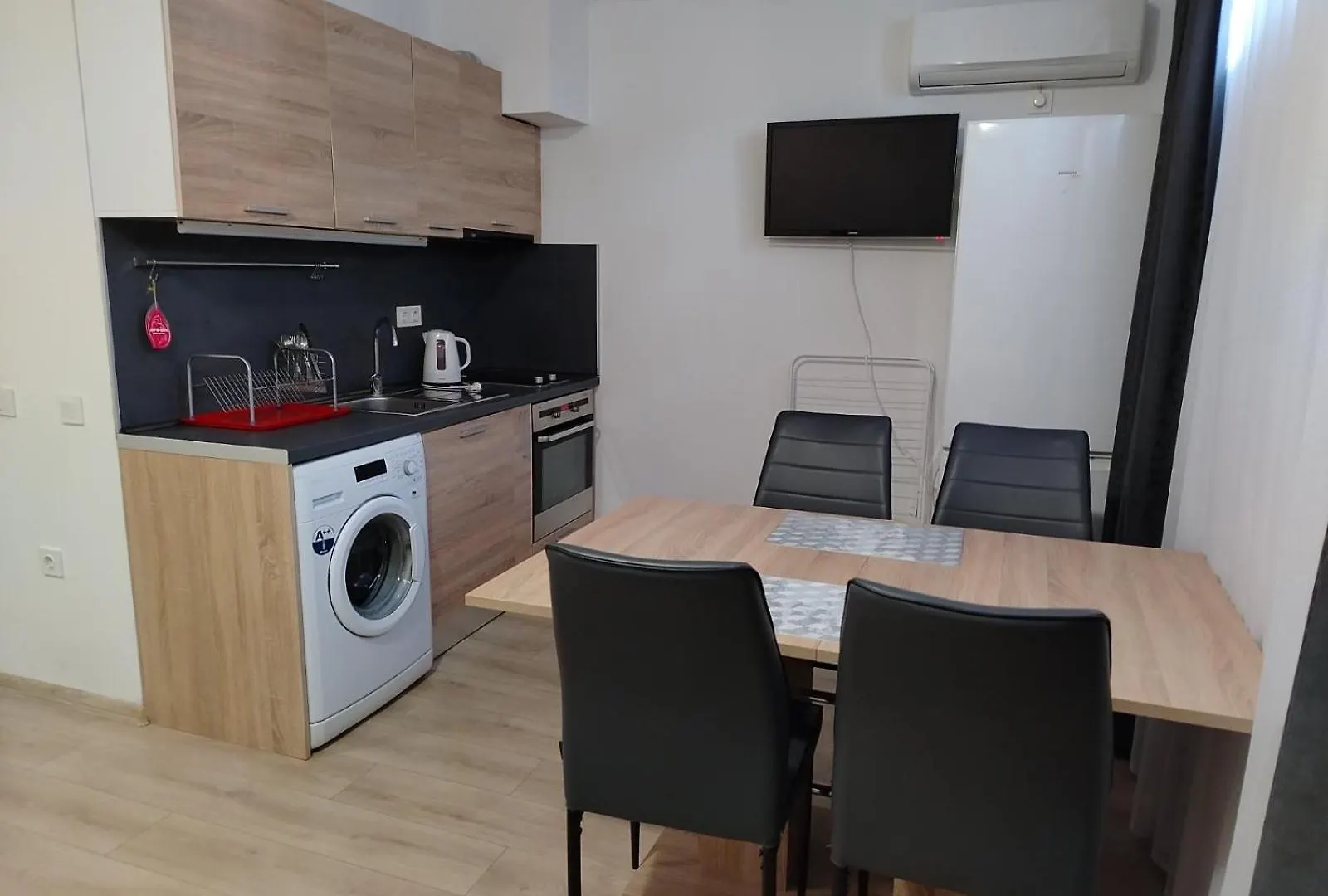 Apartments Sarafovo 布尔加斯